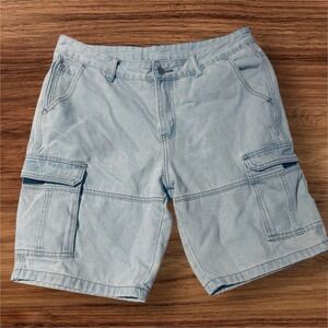 Men's Light Wash Denim Cargo Jean Shorts Large 34"